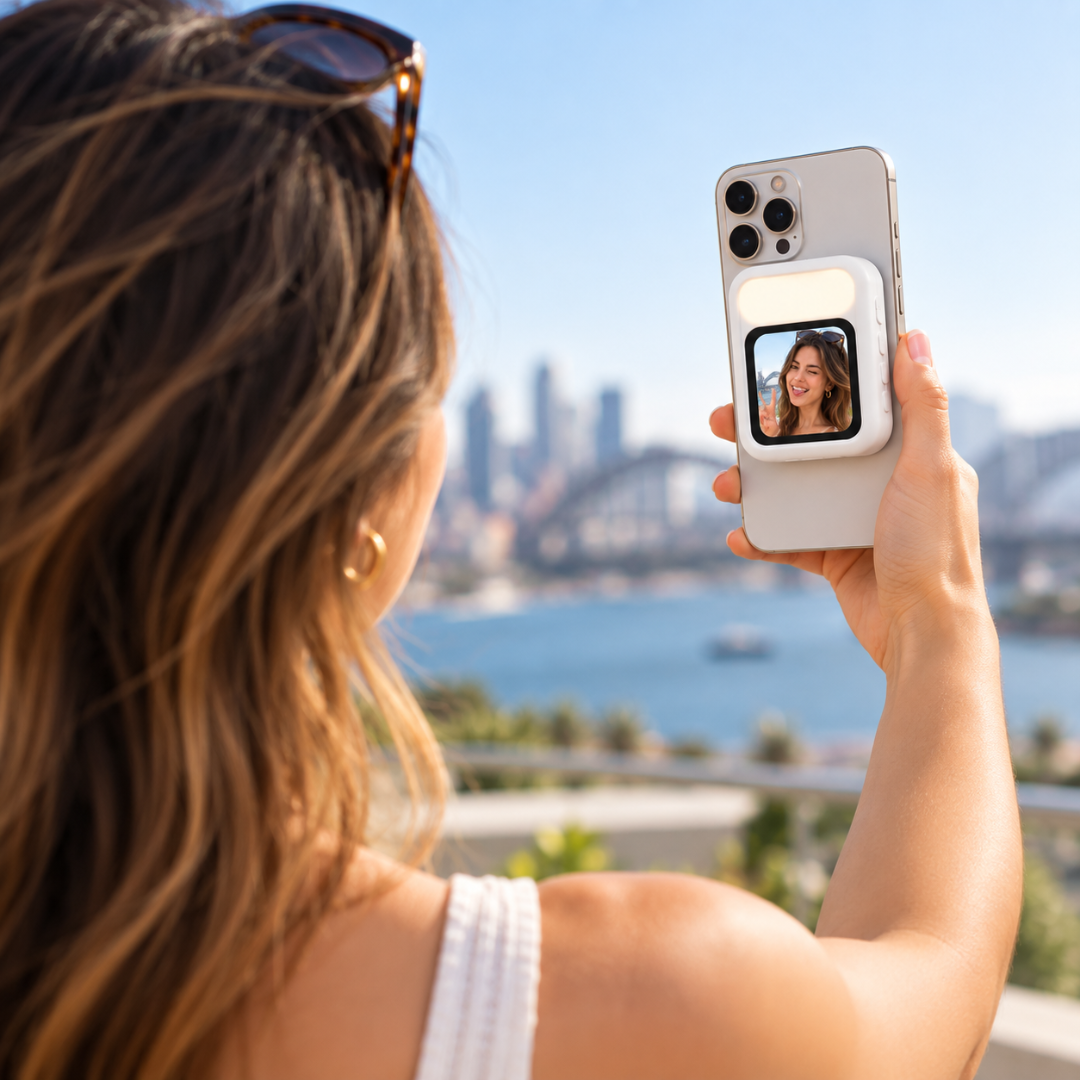 SnapMirror - Magnetic Rear Camera Screen with Selfie Light